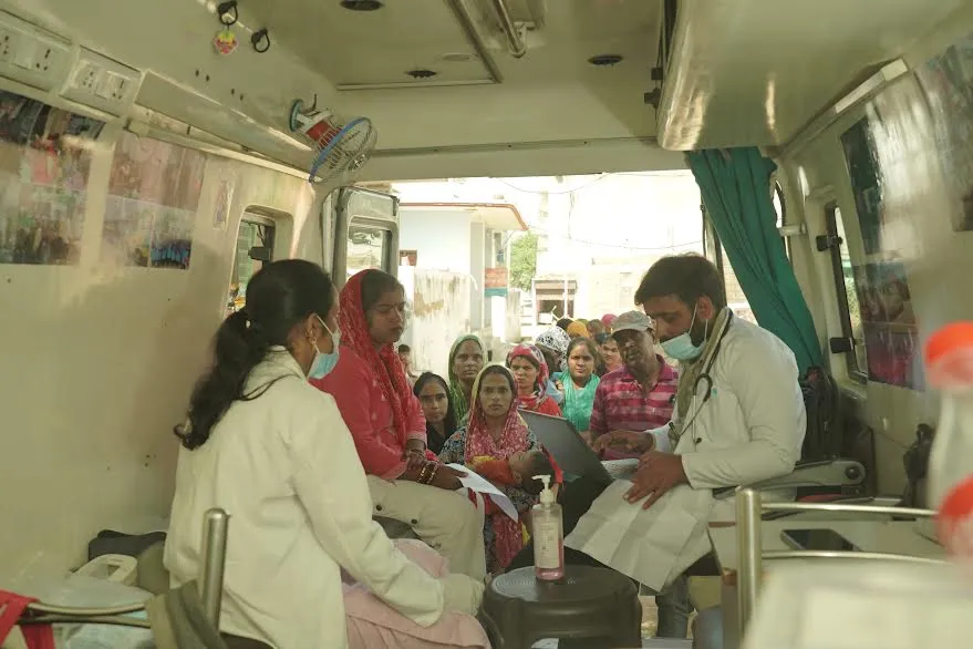 एक साल में स्माइल फाउंडेशन ने 20 लाख लोगों तक पहुंचाई स्वास्थ्य सेवाएं, 22 राज्यों में चल रहीं 143 परियोजनाएं