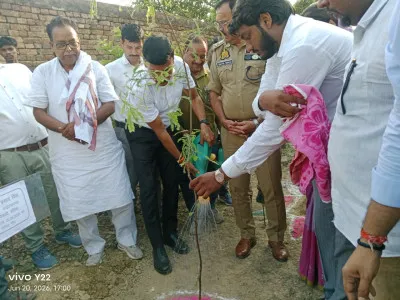 Ballia News : बांसडीह तहसील में सम्पूर्ण समाधान दिवस आयोजित, 100 शिकायतों में 7 का मौके पर हुआ निस्तारण