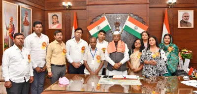 राजस्थान के राज्यपाल ने बलिया के तीन शिक्षकों को 'शिक्षक श्री सम्मान' से किया सम्मानित