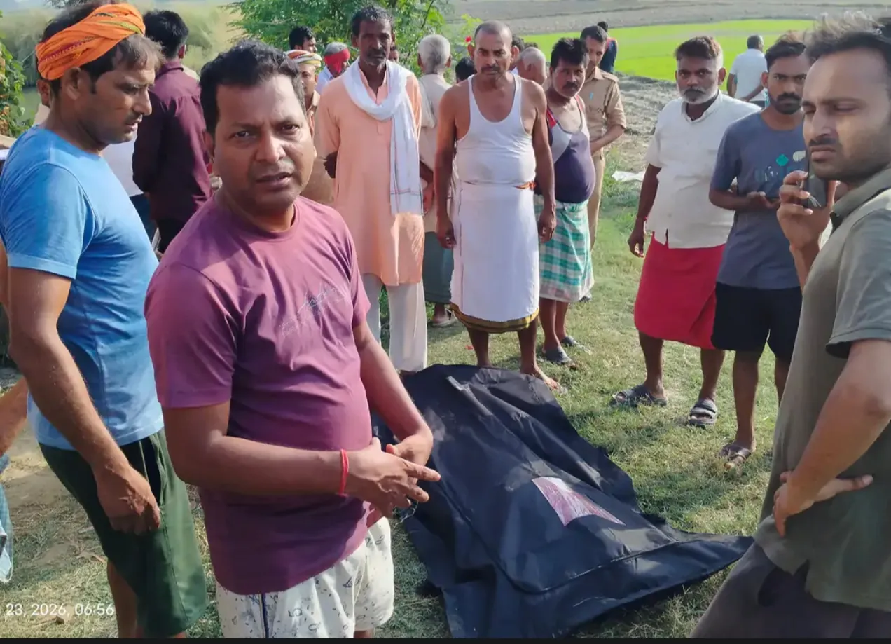 Ballia News : फूल तोड़ने गए बुजुर्ग की करंट लगने से मौत, आरोपी के खिलाफ मुकदमा दर्ज