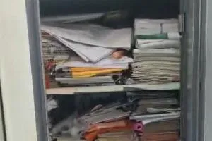 Ballia News : प्राथमिक विद्यालय का ताला तोड़कर चोरी, गैस सिलेंडर समेत खेलकूद का सामान ले गए चोर