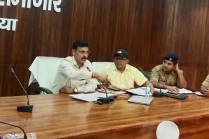 Ballia News: 21 जून को होगी नीट परीक्षा, जिले में बने 7 परीक्षा केंद्र; डीएम ने दिए कड़े निर्देश