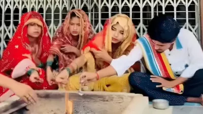 UP News: अमरोहा में तीन सगी बहनों ने एक ही युवक से की शादी का दावा, वीडियो वायरल; पुलिस कर रही जांच