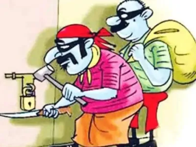 पुलिस चौकी से 50 मीटर दूर बंद मकान में चोरी, लाखों का सामान ले उड़े चोर