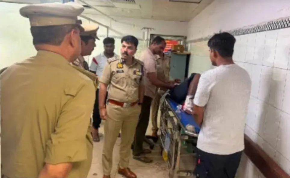 कानपुर में दर्दनाक हादसा: ड्यूटी पर जा रहे दो ट्रैफिक सिपाहियों को ट्रक ने रौंदा, एक की मौत