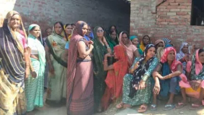 आजमगढ़ में दिल दहला देने वाली घटना: दो मासूम बेटों को पोखरे में फेंका, बेटी ने बचाई जान; मां अस्पताल में भर्ती