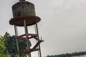 बलिया: सरयू कटान से भोजपुरवा गांव अस्तित्व के संकट में, 200 परिवारों पर विस्थापन का खतरा