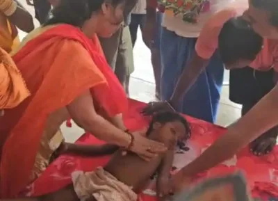 Ballia News : करंट की चपेट में आने से चार वर्षीय बच्ची की मौत, ग्रामीणों ने विद्युत विभाग पर लगाया लापरवाही का आरोप