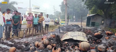 बलिया: मझौवां में अराजक तत्वों ने दो जगह लगाई आग, कई झोपड़ियां और हजारों का सामान जलकर राख