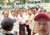 बलिया में शिक्षकों का विशाल प्रदर्शन, टीईटी अनिवार्यता के विरोध में सरकार को सौंपा ज्ञापन