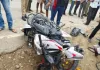 Ballia News : बोलेरो की टक्कर से बाइक सवार दो युवक गंभीर घायल, चालक वाहन छोड़कर फरार
