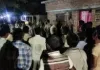 नवविवाहिता के कमरे में मिला विवाह कराने वाला अगुवा, पति ने बाहर से बंद किया दरवाजा; पुलिस कर रही जांच