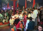छठ महापर्व: बलिया में लाखों श्रद्धालुओं ने अस्ताचलगामी सूर्य को दिया अर्घ्य, घाटों पर उमड़ा आस्था का सागर