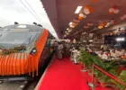 Varanasi News : वंदे भारत ट्रेन के संचालन पर वाराणसी की महिलाओं ने जताई खुशी, कहा.. प्रधानमंत्री मोदी देश के शेर हैं