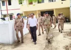 बलिया : एसपी ने दो थानों का किया औचक निरीक्षण, दिए आवश्यक निर्देश