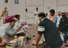 सम्पूर्ण समाधान दिवस में डीएम-एसपी ने सुनीं जनसमस्याएं, भूमि विवाद और मिड डे मील शिकायतों पर सख्ती