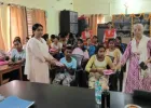 मासिक धर्म स्वच्छता दिवस पर बालिका गृह की बच्चियों को वितरित किए गए सेनेटरी पैड
