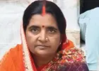 बलिया में सड़क हादसा : ट्रैक्टर-ट्रॉली की चपेट में आने से महिला की मौत, पति घायल