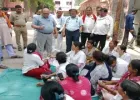 जिला अस्पताल में नर्स से मारपीट पर हंगामा, नर्सों ने किया कार्य बहिष्कार