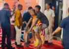 कोलकाता में सुवेंदु अधिकारी के जनता दरबार में पहुंचा दिव्यांग दंपति, मदद का मिला आश्वासन