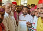 Ballia News : जनसमस्याओं को लेकर सपा का तहसील मुख्यालय पर प्रदर्शन, सौंपा 9 सूत्रीय ज्ञापन