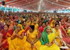 Ballia News: राजन जी महाराज की श्रीराम कथा में उमड़ा आस्था का सैलाब, 2100 कलशों के साथ निकली भव्य शोभायात्रा