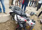 Ballia News : बोलेरो की टक्कर से बाइक सवार दो युवक गंभीर घायल, चालक वाहन छोड़कर फरार