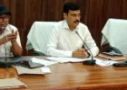 मतदेय स्थलों के पुनर्गठन को लेकर डीएम ने की समीक्षा, 1200 मतदाताओं के मानक पर होगा संभाजन