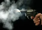 Ballia News: मायके में रह रही पत्नी पर पति ने चलाई गोली, बाल-बाल बची महिला; पिस्तौल के साथ आरोपी दबोचा