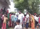 Ballia News: ससुराल पहुंचे पति ने पत्नी पर चाकू से किया हमला, गंभीर रूप से घायल