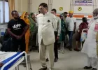 बलिया: मड़ुआ के आटे की रोटी खाने से करीब 45 महिलाएं बीमार, डीएम ने अस्पताल पहुंचकर जाना हाल