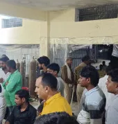 Ballia News: निमंत्रण में विवाद के बाद दो पक्षों में भिड़ंत, सात लोग जिला अस्पताल रेफर