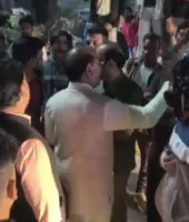 बरेली: पति और बेटे को छोड़ जिम ट्रेनर के साथ रह रही विवाहिता, लोकेशन मिलते ही परिजनों का हंगामा, सड़क पर जाम, पुलिस ने हालात किए काबू