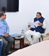 बलिया में मेडिकल कॉलेज शिलान्यास की तैयारी तेज, कार्यवाहक प्राचार्य ने परिवहन मंत्री व अधिकारियों संग की बैठक