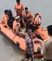Bahraich boat accident: घाघरा नदी में मिली लापता बच्ची की लाश, 22 सवारों में 13 को बचाया गया, चार अब भी लापता