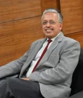 नशे के हॉटस्पॉट्स पर सरकार की सख्ती: स्कूल-कॉलेज और हॉस्टल के आसपास ड्रग्स पर जीरो टॉलरेंस, मुख्य सचिव के कड़े निर्देश