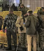 वर्चस्व की लड़ाई में युवक की हत्या, गाजीपुर में तनाव; लापता दो दोस्तों की तलाश जारी, तालाब में उतरे गोताखोर