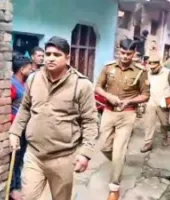 UP Crime News: पत्नी ने प्रेमी संग मिलकर पति की हत्या की, ग्राइंडर से किए शव के टुकड़े