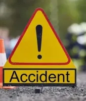 सड़क हादसे में रिटायर्ड फौजी की मौत, महिला गंभीर घायल