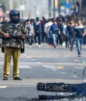 Assam Violence: असम में दो गुटों के बीच हिंसक झड़प, कार्बी आंगलोंग के दो जिलों में इंटरनेट सेवा ठप