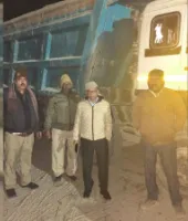 UP : खनन डंपरों पर चला प्रशासन का डंडा, दो दिन में 10 डंपर सीज, खनन माफिया में हड़कंप