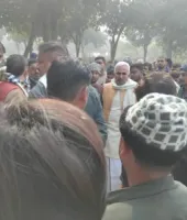 Ballia News: बागीचे के बाहर खेत में मिला वृद्ध का शव, इलाके में हड़कंप, सामने आई अहम जानकारी