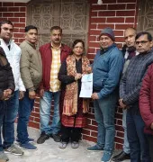 बलिया की तीन कन्याओं को टीएससीटी की ओर से मिला ‘शगुन’, चेहरे पर खिली मुस्कान