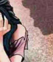 अलीगढ़ : लड़की को ब्लैकमेल करने के आरोप में नाबालिग लड़के पर केस दर्ज, जानिए पूरा मामला