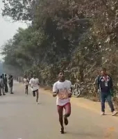 बलिया में स्व. मैनेजर सिंह मैराथन का भव्य शुभारंभ, मंत्रियों ने दिखाई हरी झंडी