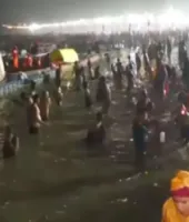 Magh Mela 2026: मौनी अमावस्या पर संगम में उमड़ा आस्था का सैलाब, ब्रह्म मुहूर्त में लाखों ने लगाई पवित्र डुबकी