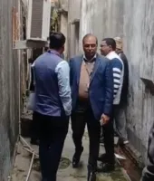 बलिया में स्टेट बैंक की दीवार तोड़कर घुसे चोर, चोरी का प्रयास नाकाम, जांच में जुटी पुलिस