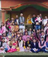 “अपना दीपक स्वयं बनें” : युवा दिवस पर बलिया में पुरातन छात्र उत्प्रेरक सम्मान समारोह व व्याख्यान का आयोजन