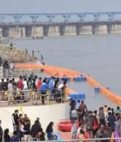 Makar Sankranti 2026 : कानपुर में गंगा घाटों पर सुरक्षा और स्वच्छता को लेकर प्रशासन अलर्ट, तैयारियां तेज