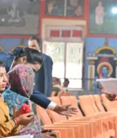 जनता दर्शन में बोले योगी: घबराइए मत, हर समस्या का होगा समाधान